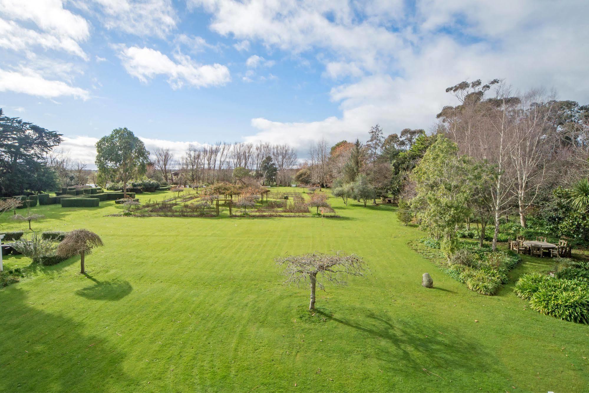 Highden Manor Estate Palmerston North Exterior photo